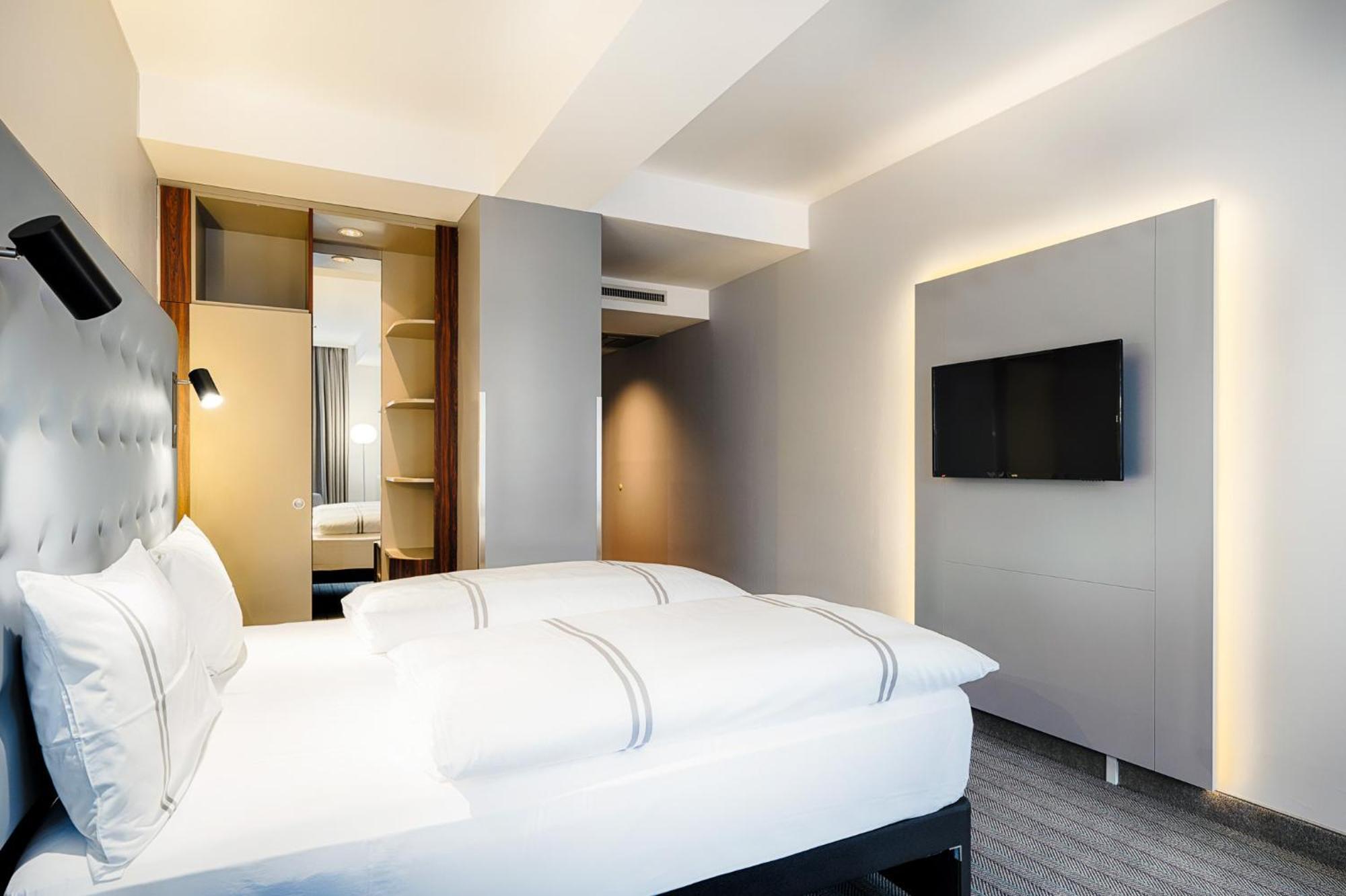 Premier Mediapark Hotel