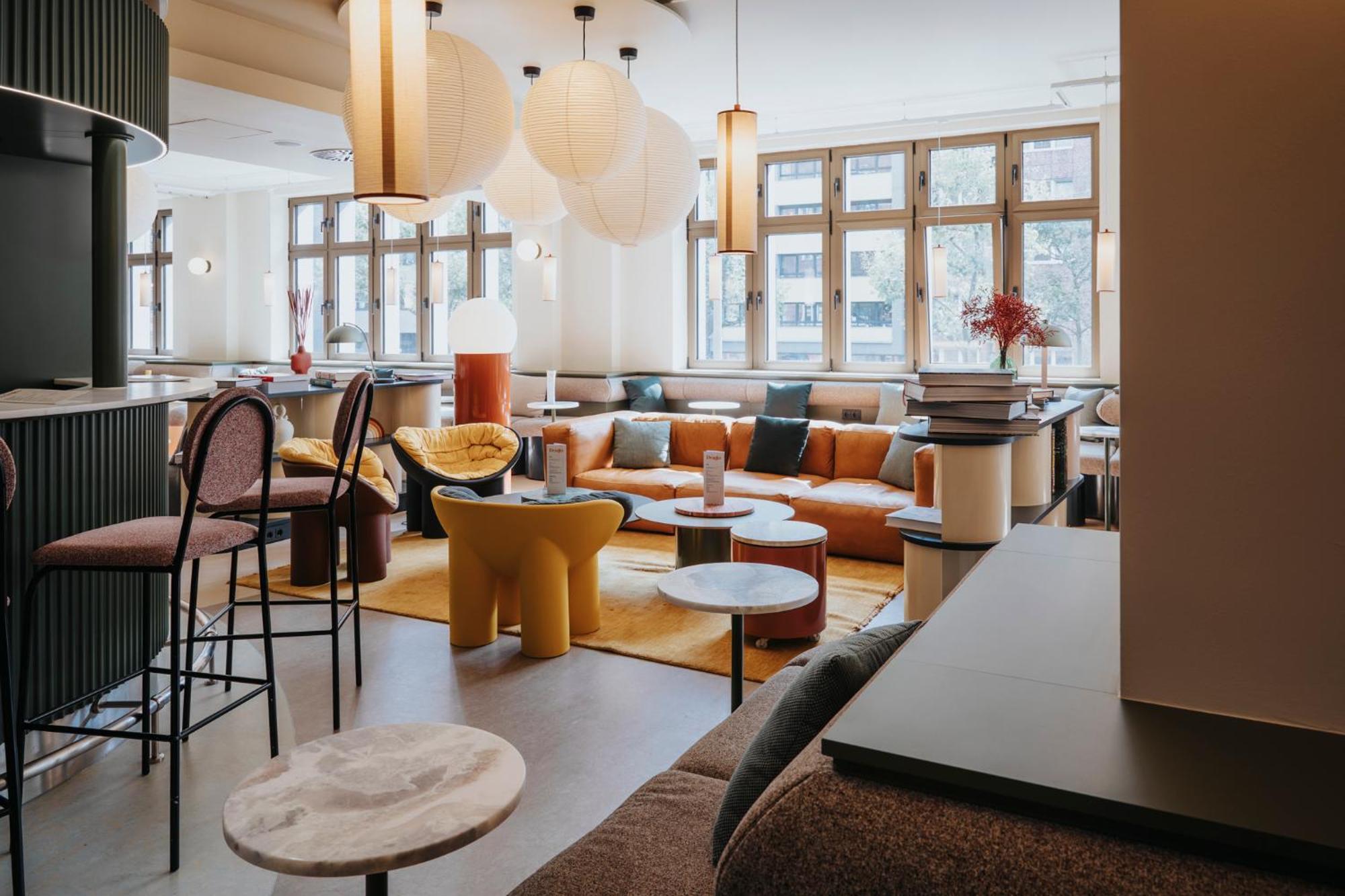 Azimut Hotel 3*